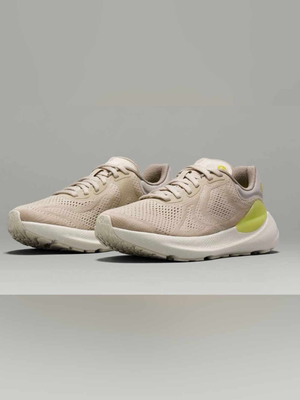 NIB New Lululemon Womens Beyondfeel Running Shoe Mojave Tan / Bone / Lichen Lim